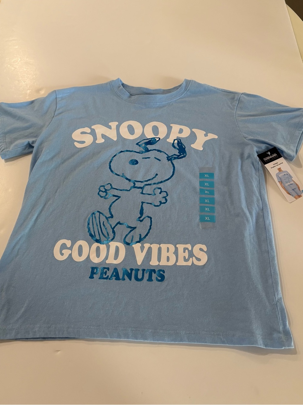 Peanuts Light Blue Snoopy "Good Vibes" Short Sleeve Tee XL, NWT